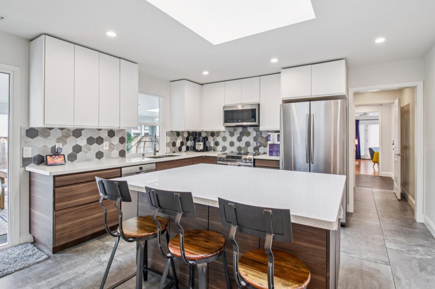 Detail Gallery Image 20 of 114 For 2791 Scott St, San Jose,  CA 95128 - 5 Beds | 5 Baths