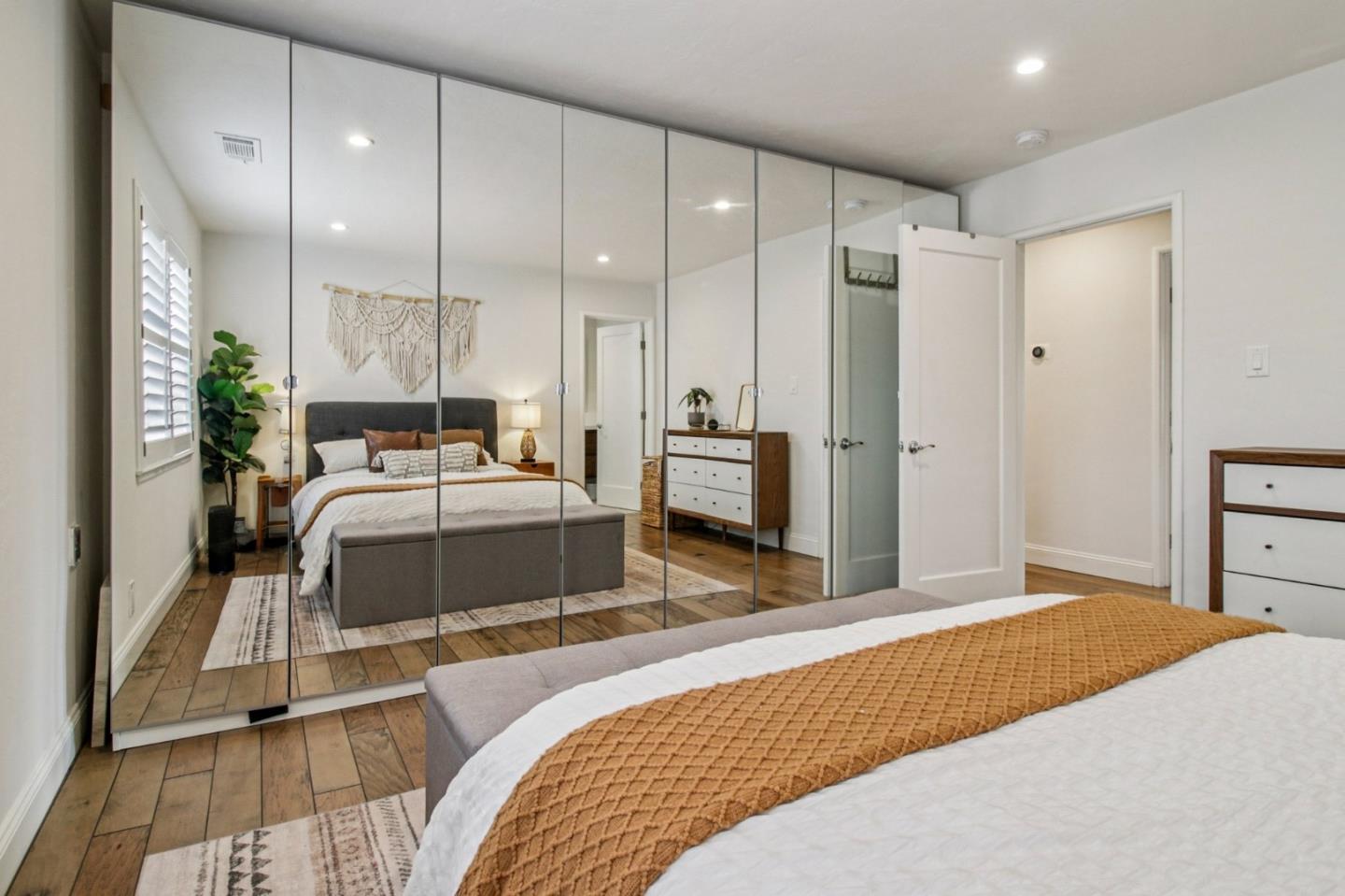 Detail Gallery Image 32 of 114 For 2791 Scott St, San Jose,  CA 95128 - 5 Beds | 5 Baths