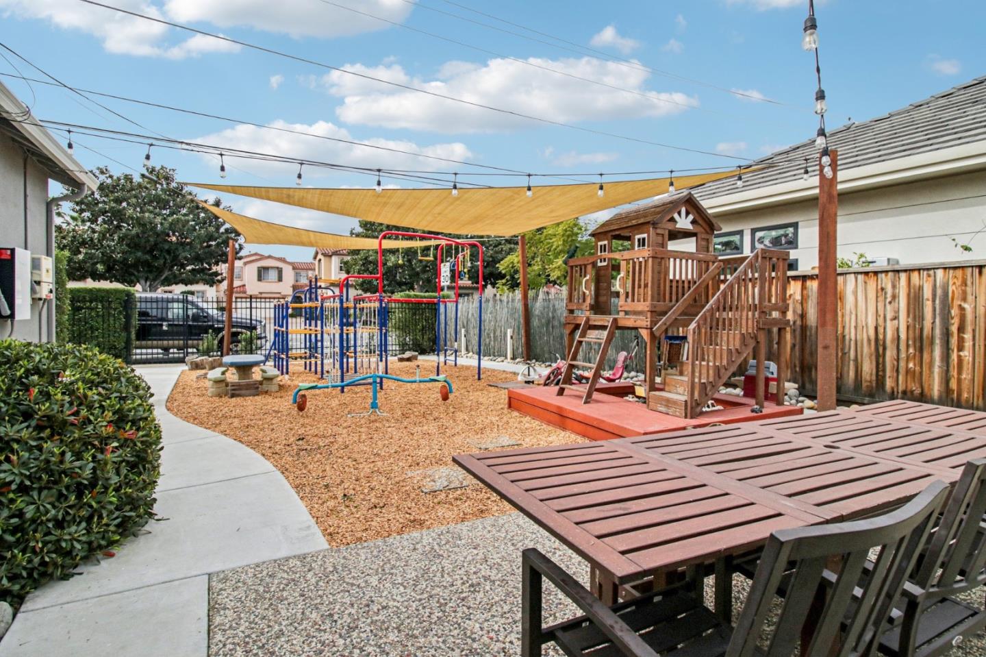 Detail Gallery Image 71 of 114 For 2791 Scott St, San Jose,  CA 95128 - 5 Beds | 5 Baths