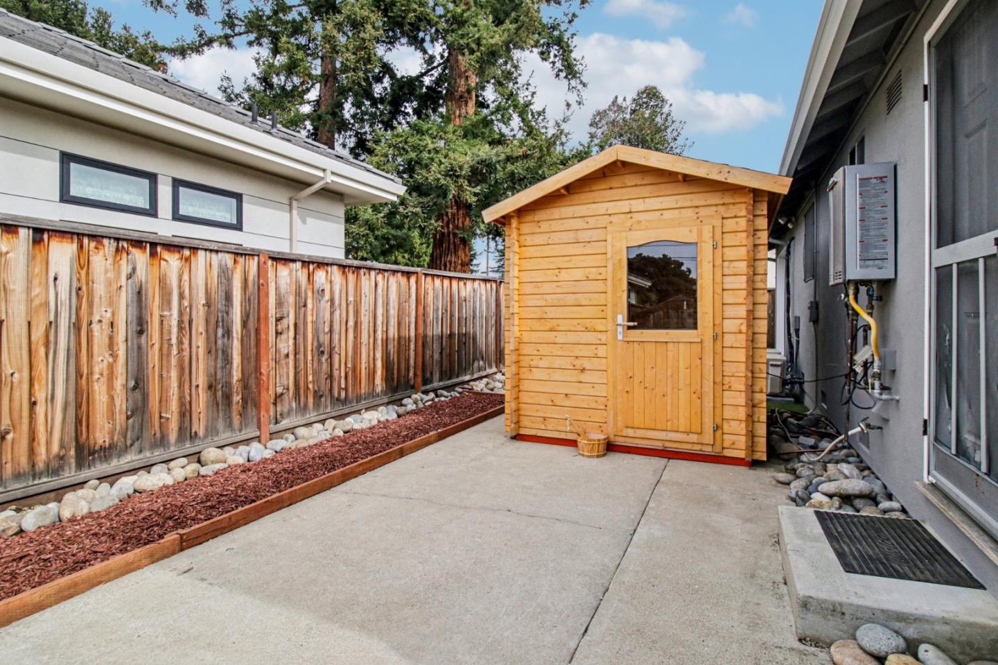 Detail Gallery Image 76 of 114 For 2791 Scott St, San Jose,  CA 95128 - 5 Beds | 5 Baths