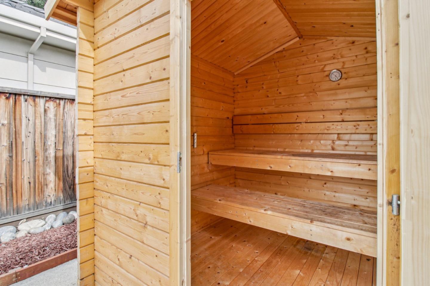 Detail Gallery Image 78 of 114 For 2791 Scott St, San Jose,  CA 95128 - 5 Beds | 5 Baths