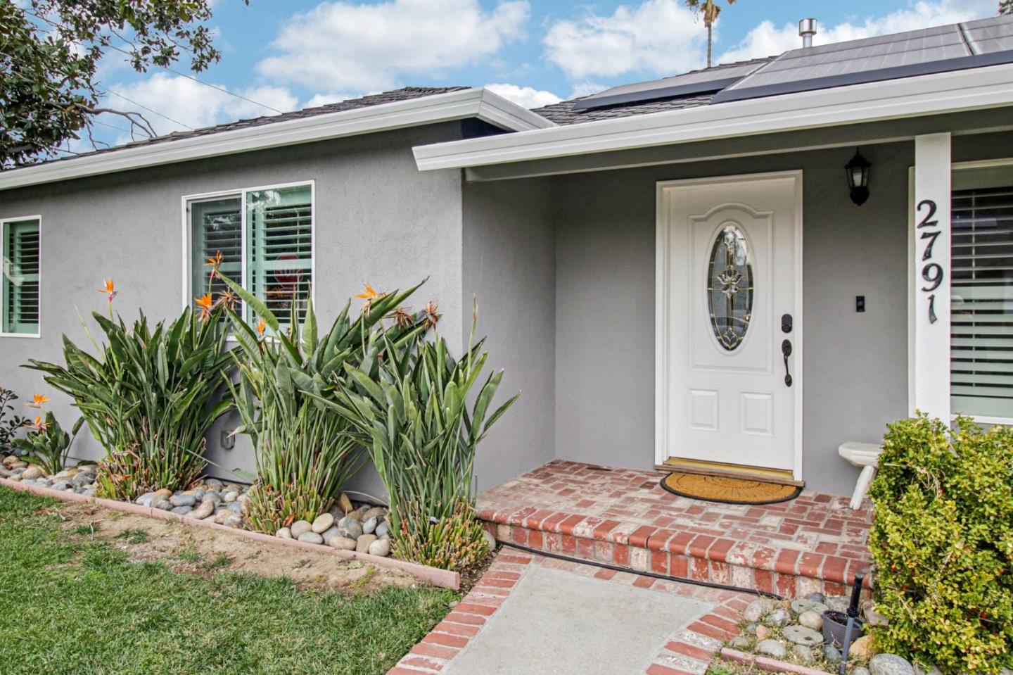 Detail Gallery Image 9 of 114 For 2791 Scott St, San Jose,  CA 95128 - 5 Beds | 5 Baths