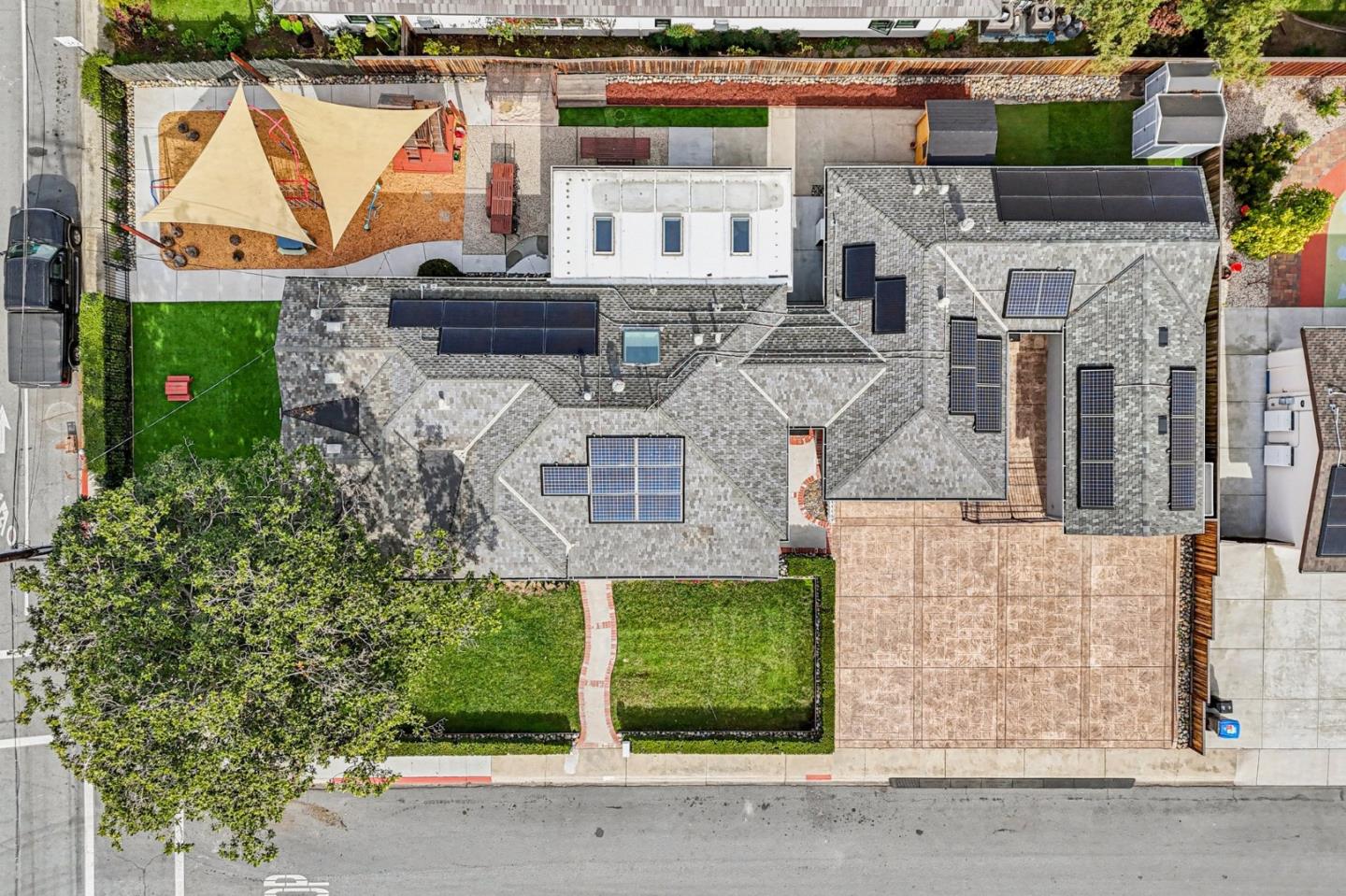 Detail Gallery Image 91 of 114 For 2791 Scott St, San Jose,  CA 95128 - 5 Beds | 5 Baths