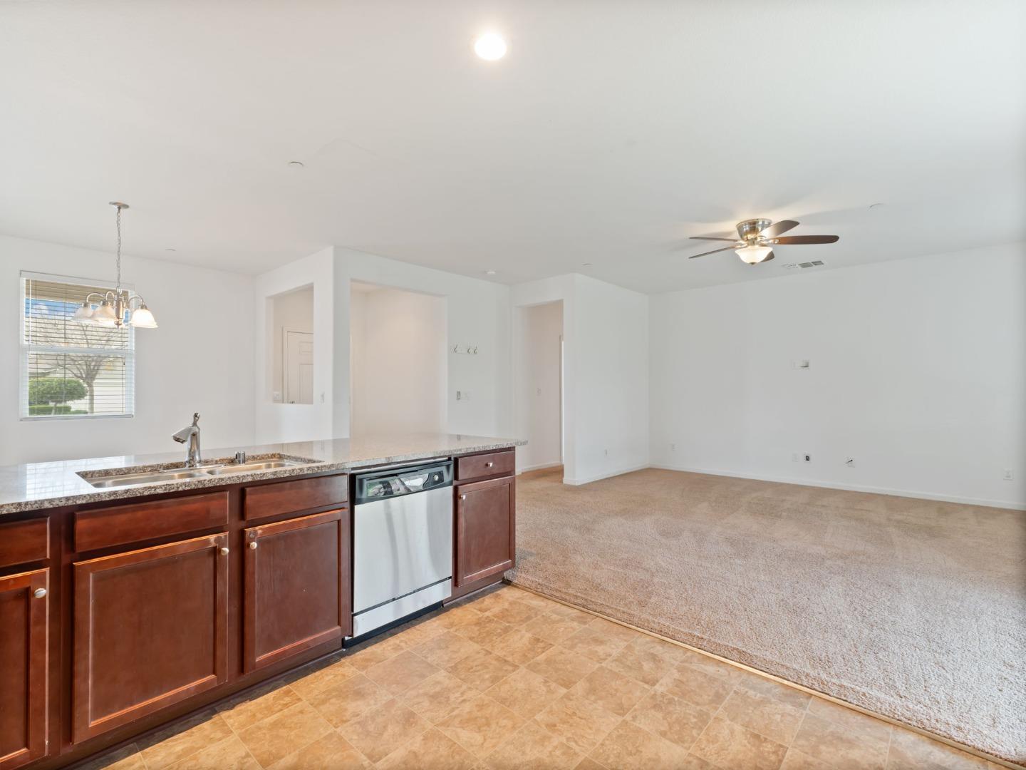 Detail Gallery Image 15 of 41 For 101 Rancho Mirage Rd, Madera,  CA 93638 - 3 Beds | 2 Baths