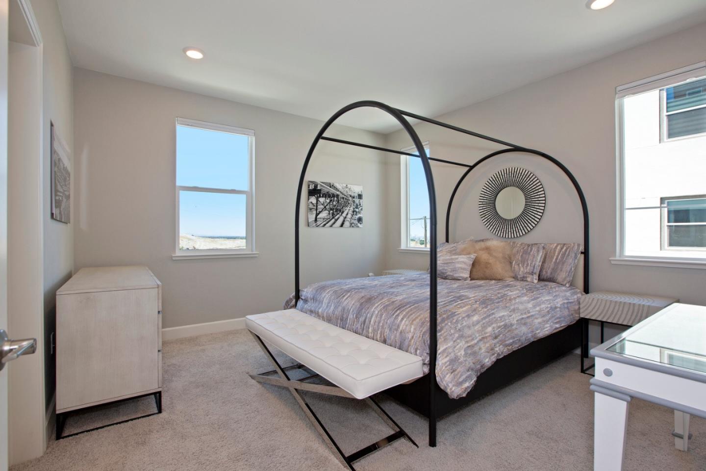 Detail Gallery Image 10 of 18 For 2986 Lina St #7,  San Jose,  CA 95136 - 3 Beds | 3 Baths