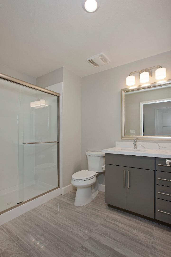 Detail Gallery Image 13 of 18 For 2986 Lina St #7,  San Jose,  CA 95136 - 3 Beds | 3 Baths