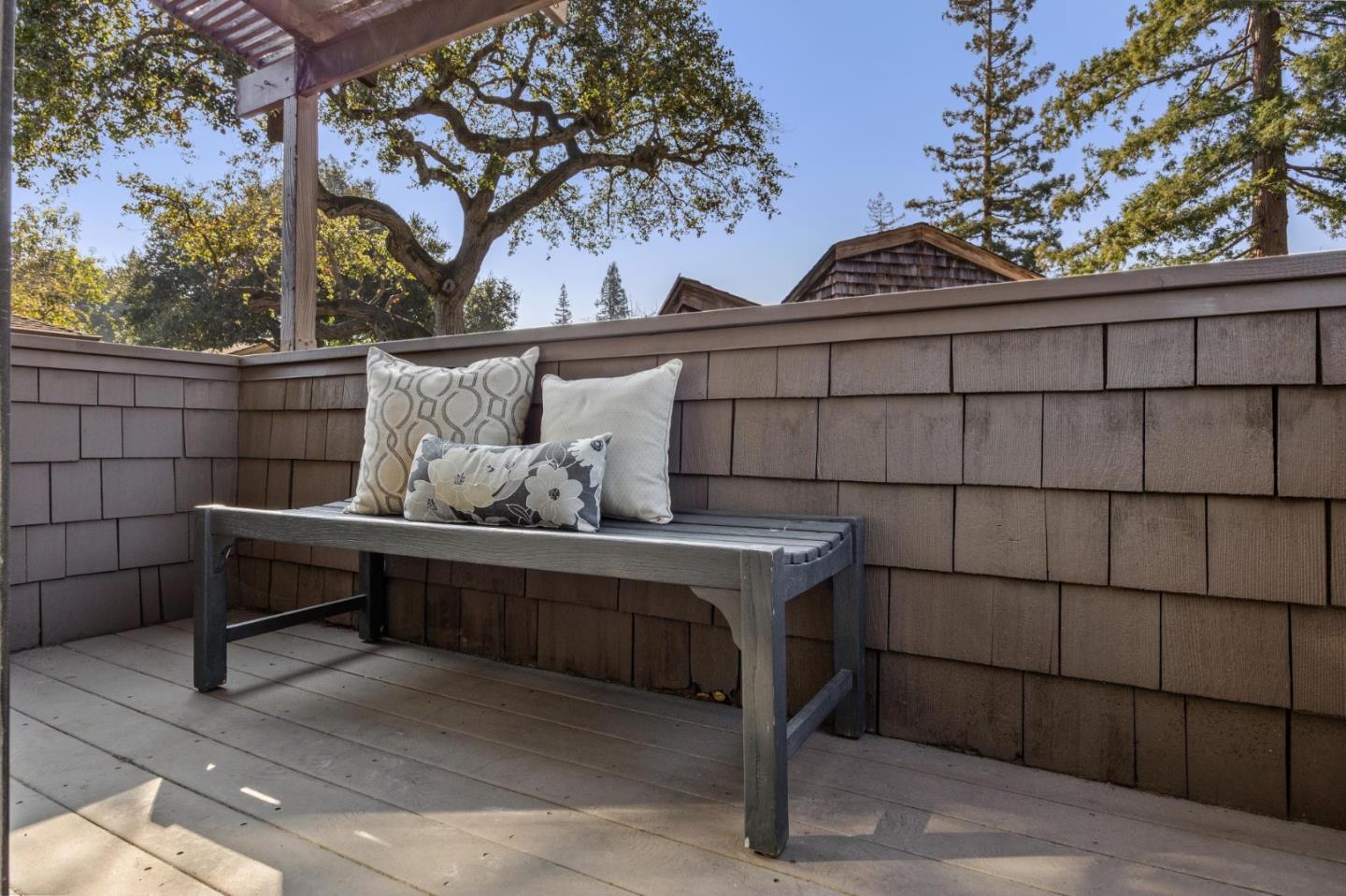 Detail Gallery Image 20 of 36 For 1317 Laurel St, Menlo Park,  CA 94025 - 3 Beds | 2 Baths