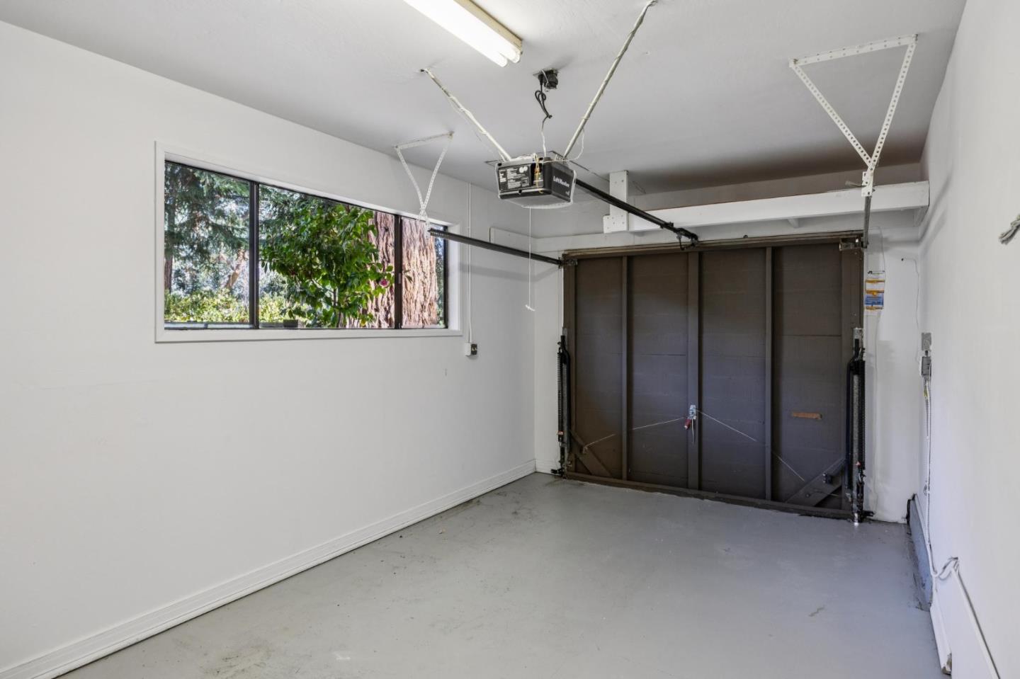 Detail Gallery Image 33 of 36 For 1317 Laurel St, Menlo Park,  CA 94025 - 3 Beds | 2 Baths