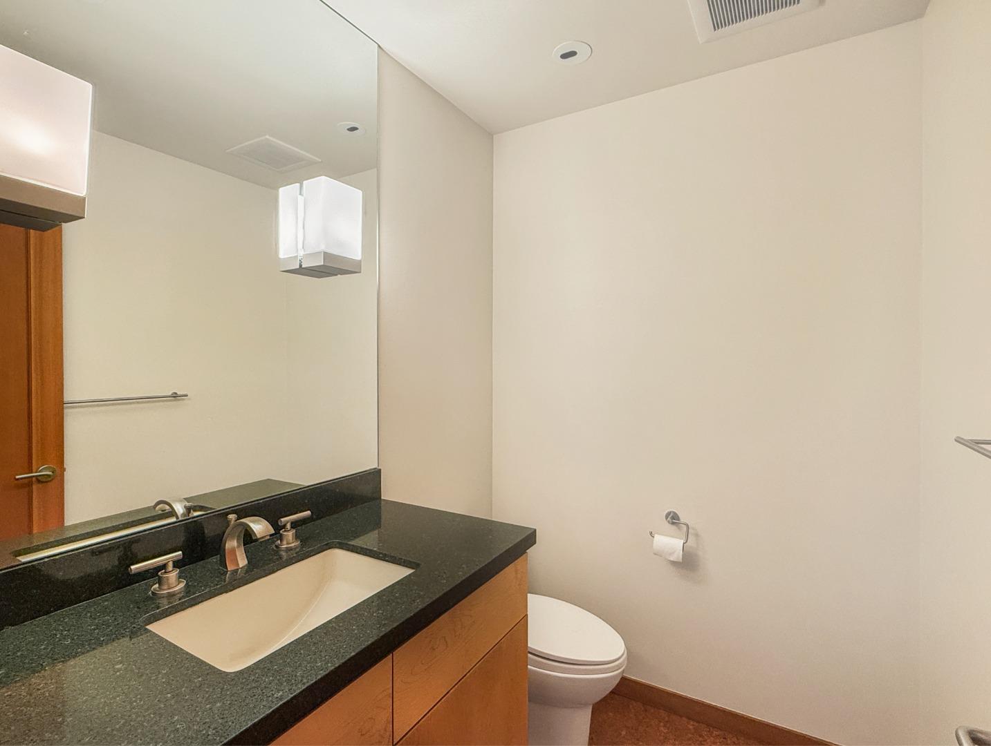 Detail Gallery Image 18 of 47 For 335 Claremont Way, Menlo Park,  CA 94025 - 3 Beds | 2/1 Baths