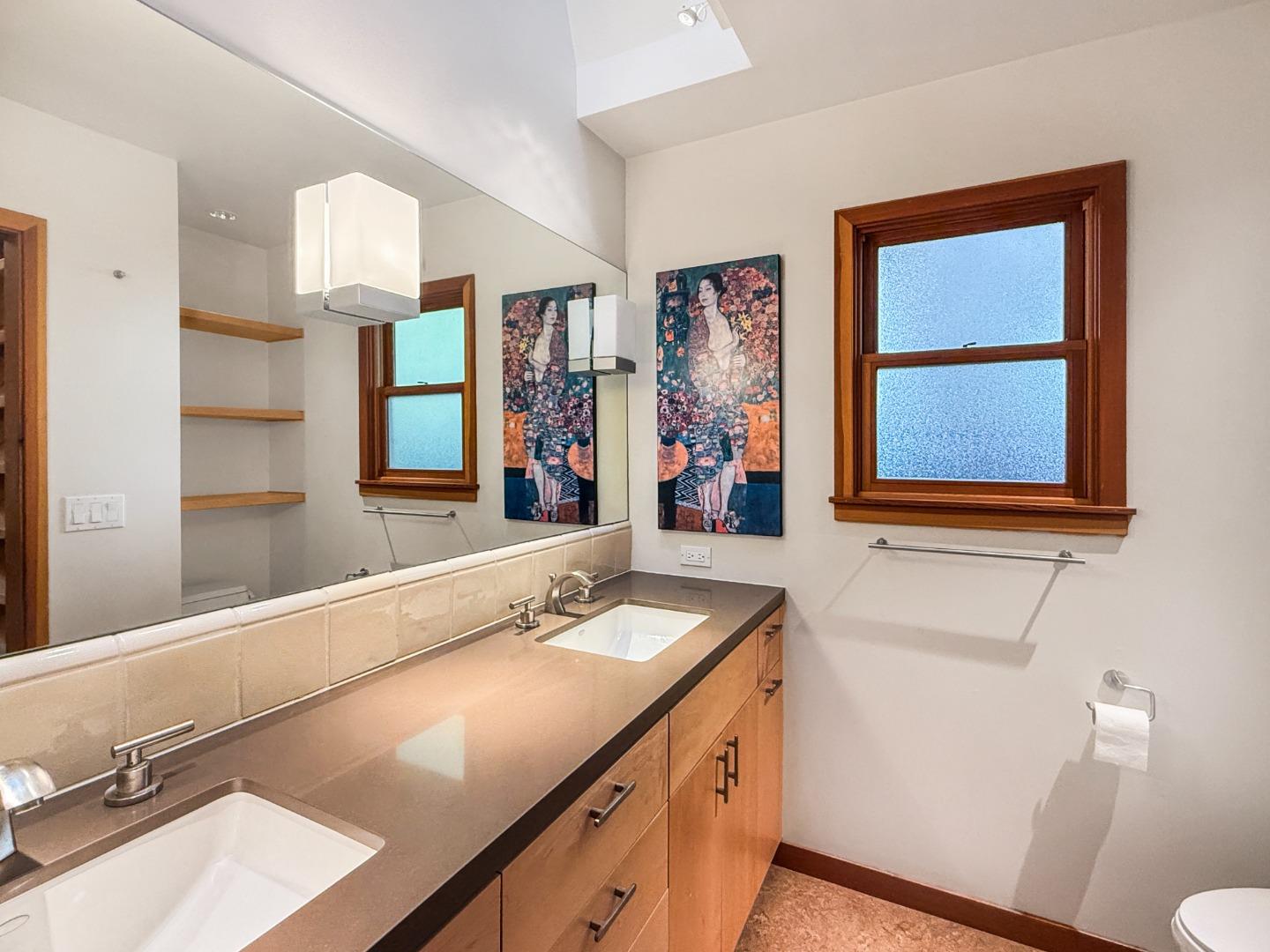 Detail Gallery Image 22 of 47 For 335 Claremont Way, Menlo Park,  CA 94025 - 3 Beds | 2/1 Baths