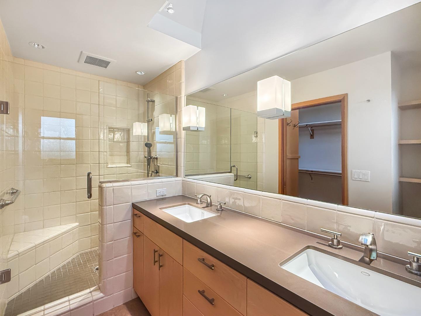 Detail Gallery Image 23 of 47 For 335 Claremont Way, Menlo Park,  CA 94025 - 3 Beds | 2/1 Baths