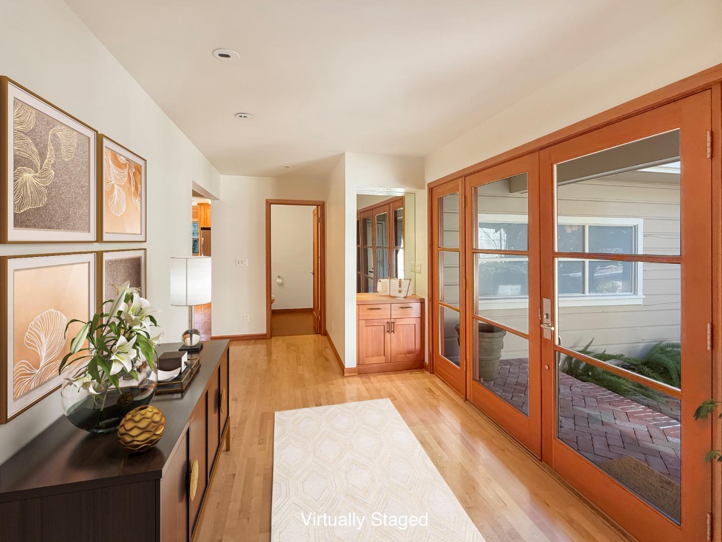 Detail Gallery Image 6 of 47 For 335 Claremont Way, Menlo Park,  CA 94025 - 3 Beds | 2/1 Baths