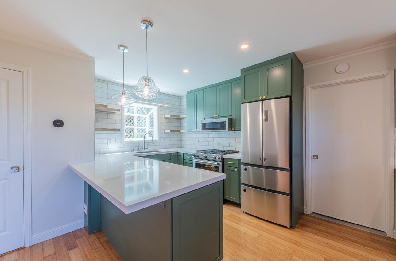 Detail Gallery Image 12 of 36 For 2121 David Ave, Monterey,  CA 93940 - 3 Beds | 2/1 Baths