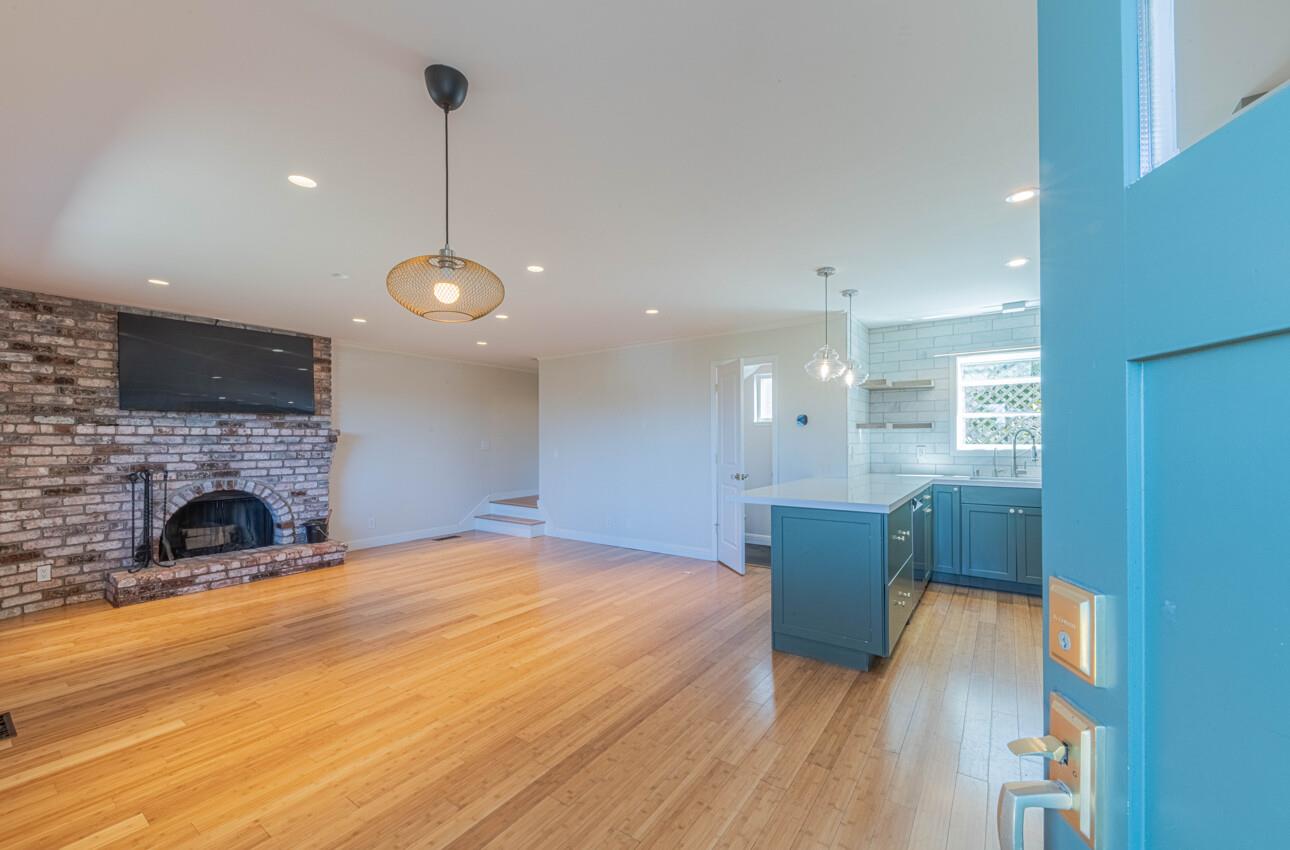 Detail Gallery Image 6 of 36 For 2121 David Ave, Monterey,  CA 93940 - 3 Beds | 2/1 Baths