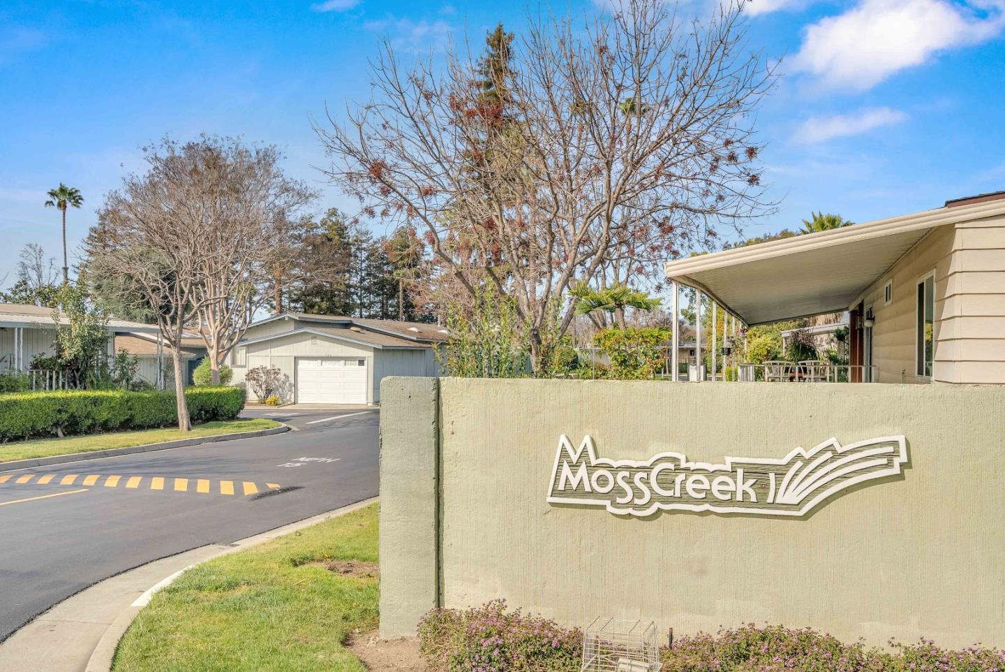 Detail Gallery Image 34 of 47 For 2827 Moss Hollow Dr #2827,  San Jose,  CA 95121 - 2 Beds | 2 Baths