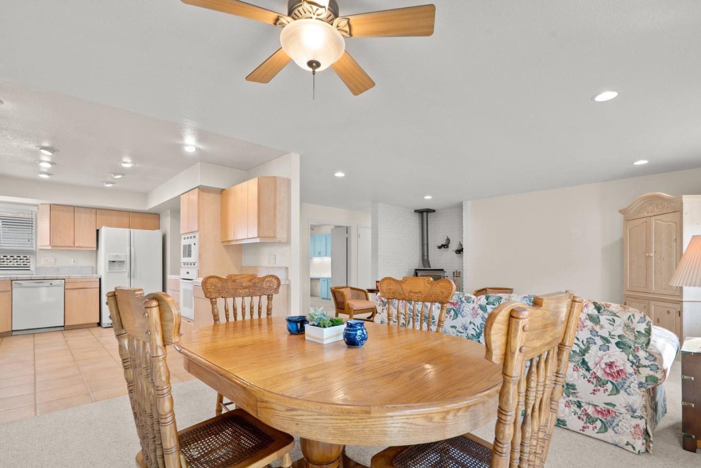 Detail Gallery Image 13 of 52 For 535 Joyce Dr, Watsonville,  CA 95076 - 2 Beds | 2 Baths