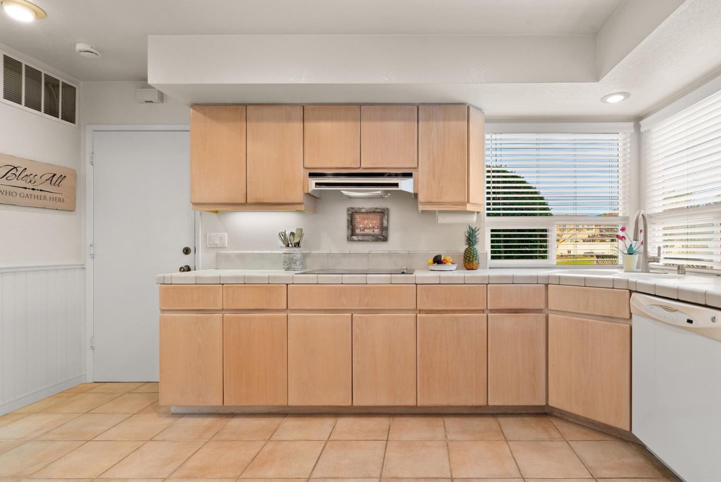 Detail Gallery Image 20 of 52 For 535 Joyce Dr, Watsonville,  CA 95076 - 2 Beds | 2 Baths