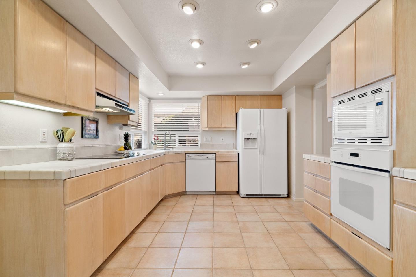 Detail Gallery Image 22 of 52 For 535 Joyce Dr, Watsonville,  CA 95076 - 2 Beds | 2 Baths