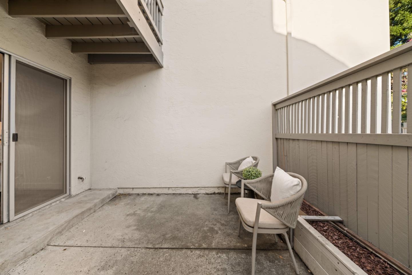 Detail Gallery Image 19 of 45 For 19224 Vineyard, Saratoga,  CA 95070 - 2 Beds | 1/1 Baths