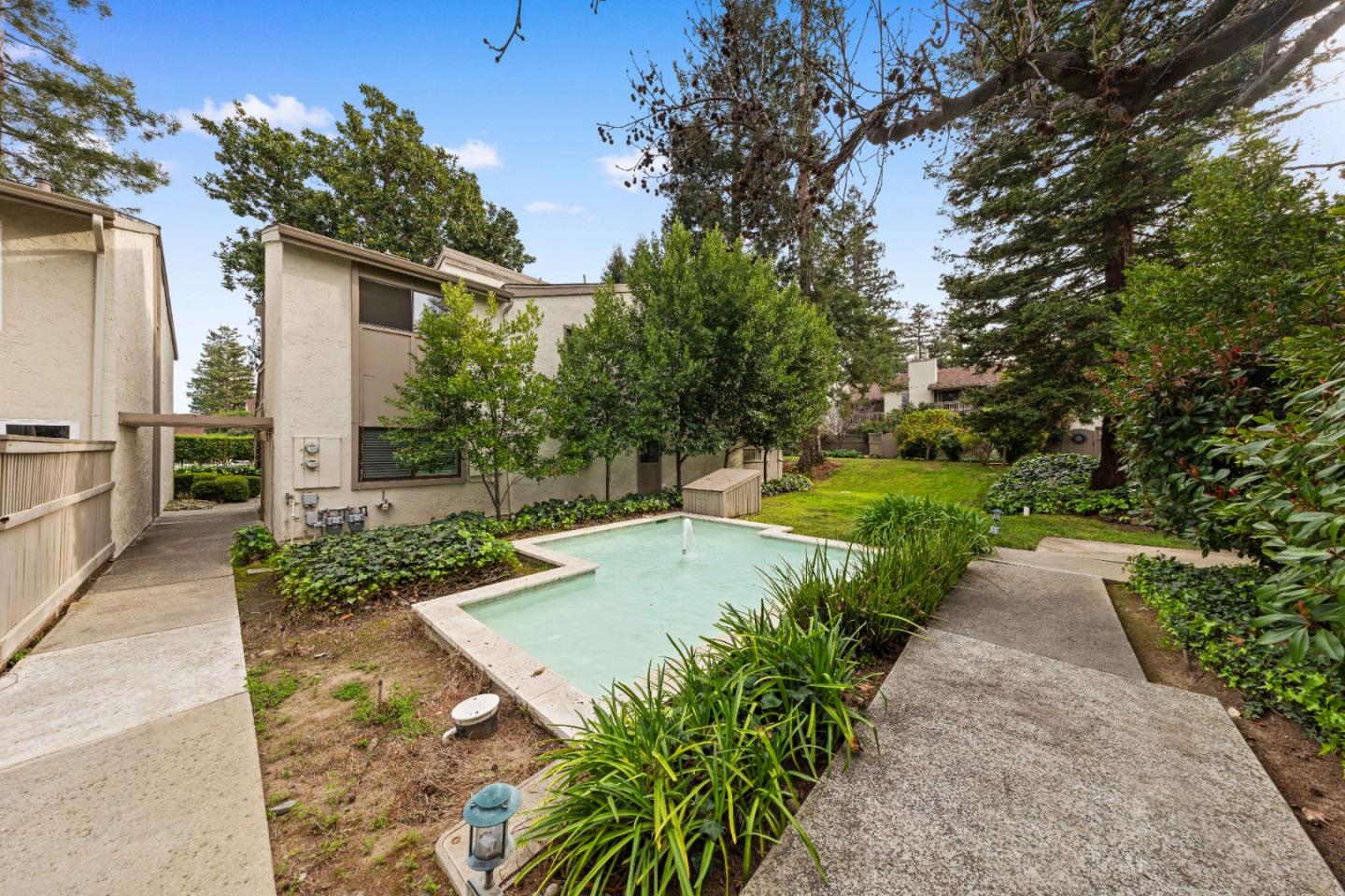 Detail Gallery Image 39 of 45 For 19224 Vineyard, Saratoga,  CA 95070 - 2 Beds | 1/1 Baths