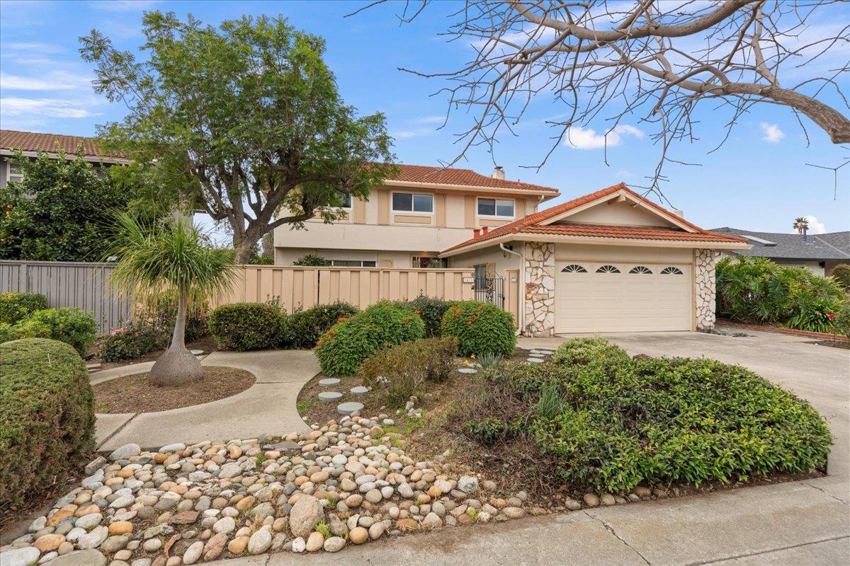 Detail Gallery Image 3 of 43 For 1475 Mardan Dr, San Jose,  CA 95132 - 4 Beds | 2/1 Baths