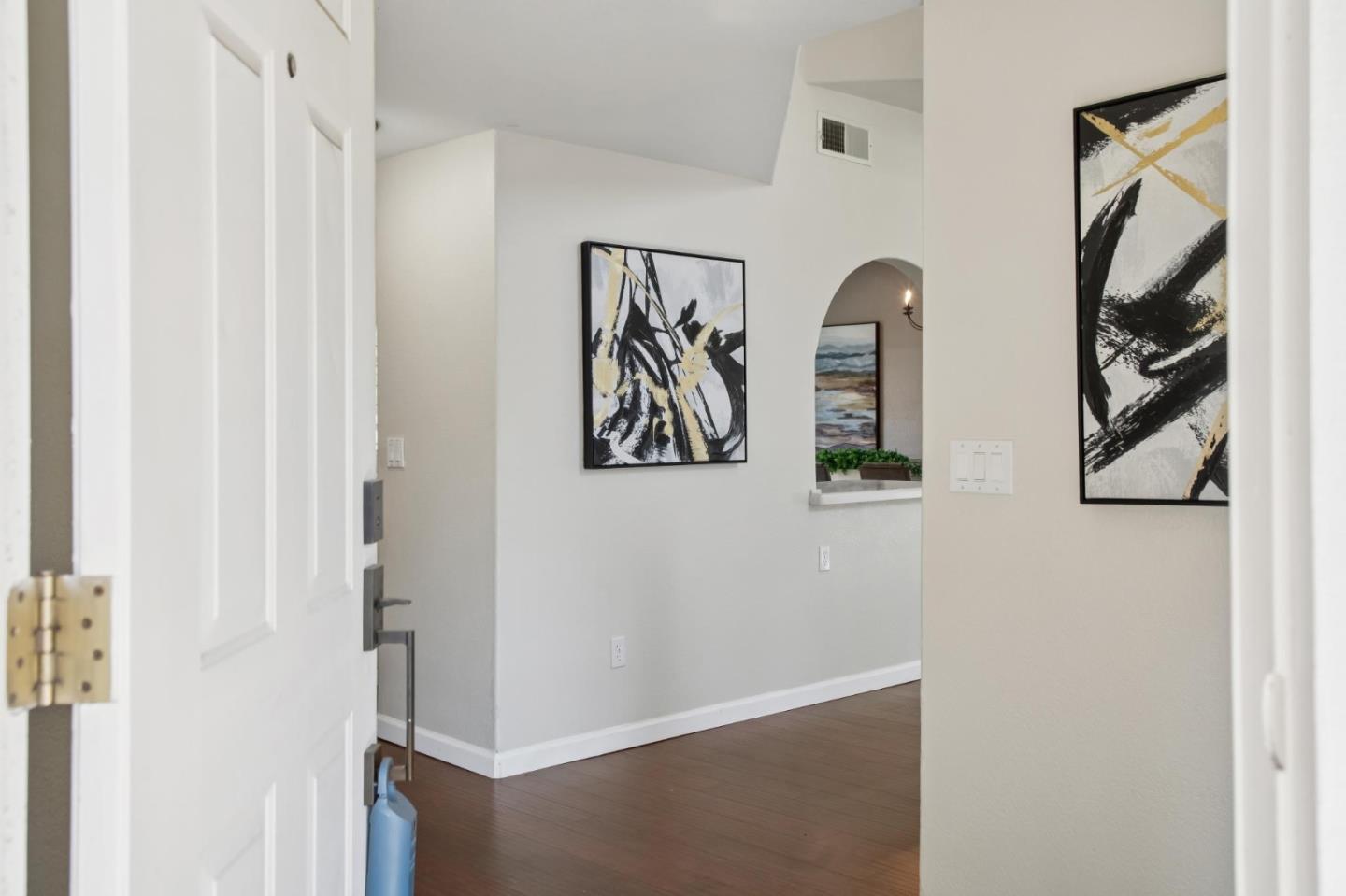 Detail Gallery Image 10 of 70 For 1333 Downieville Dr, El Dorado Hills,  CA 95762 - 4 Beds | 3 Baths