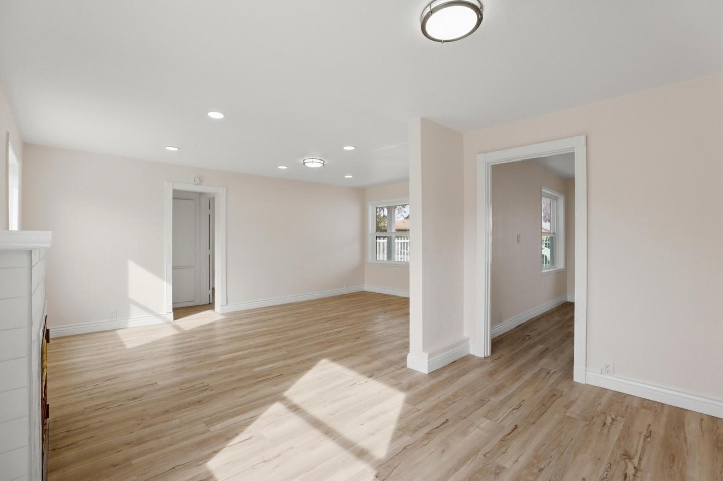 Detail Gallery Image 17 of 32 For 3712 42nd Ave, Sacramento,  CA 95824 - 3 Beds | 1 Baths