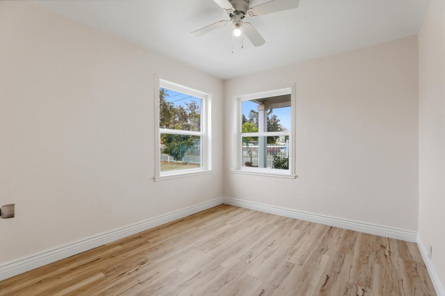 Detail Gallery Image 23 of 32 For 3712 42nd Ave, Sacramento,  CA 95824 - 3 Beds | 1 Baths