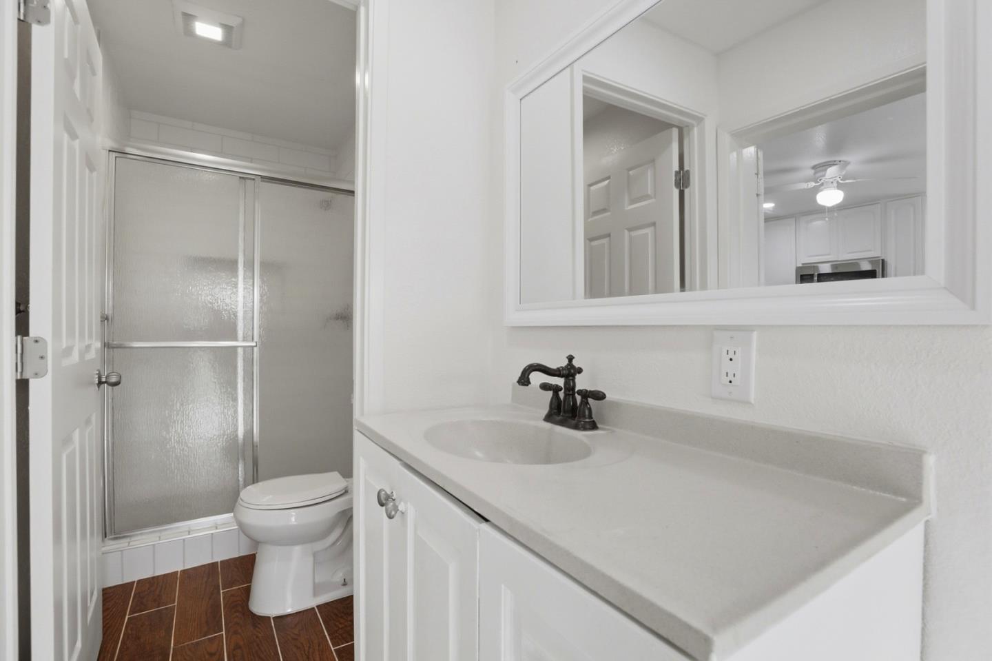 Detail Gallery Image 27 of 32 For 3712 42nd Ave, Sacramento,  CA 95824 - 3 Beds | 1 Baths