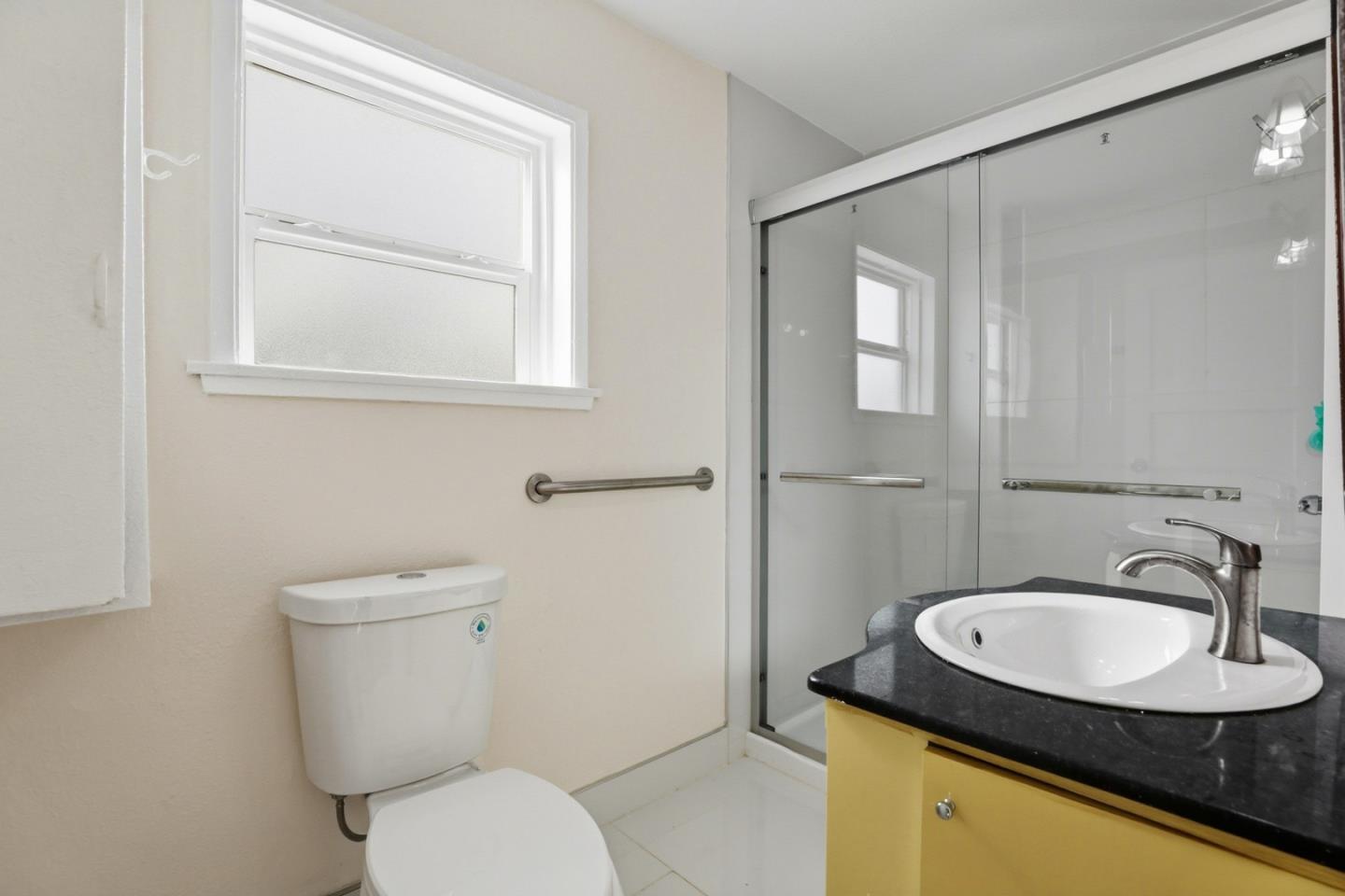 Detail Gallery Image 28 of 32 For 3712 42nd Ave, Sacramento,  CA 95824 - 3 Beds | 1 Baths