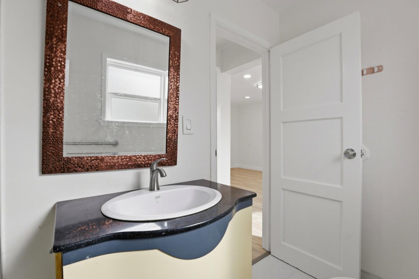 Detail Gallery Image 29 of 32 For 3712 42nd Ave, Sacramento,  CA 95824 - 3 Beds | 1 Baths