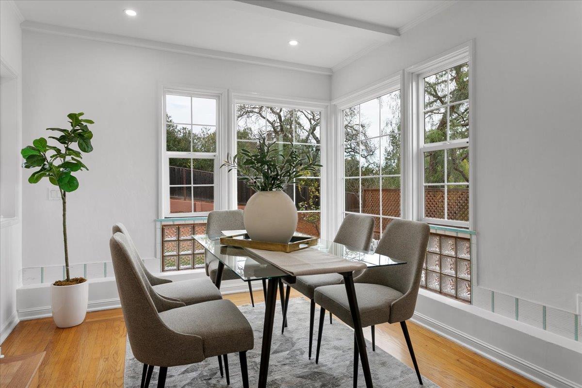 Detail Gallery Image 19 of 67 For 726 Hillcrest Dr, Redwood City,  CA 94062 - 4 Beds | 2/1 Baths