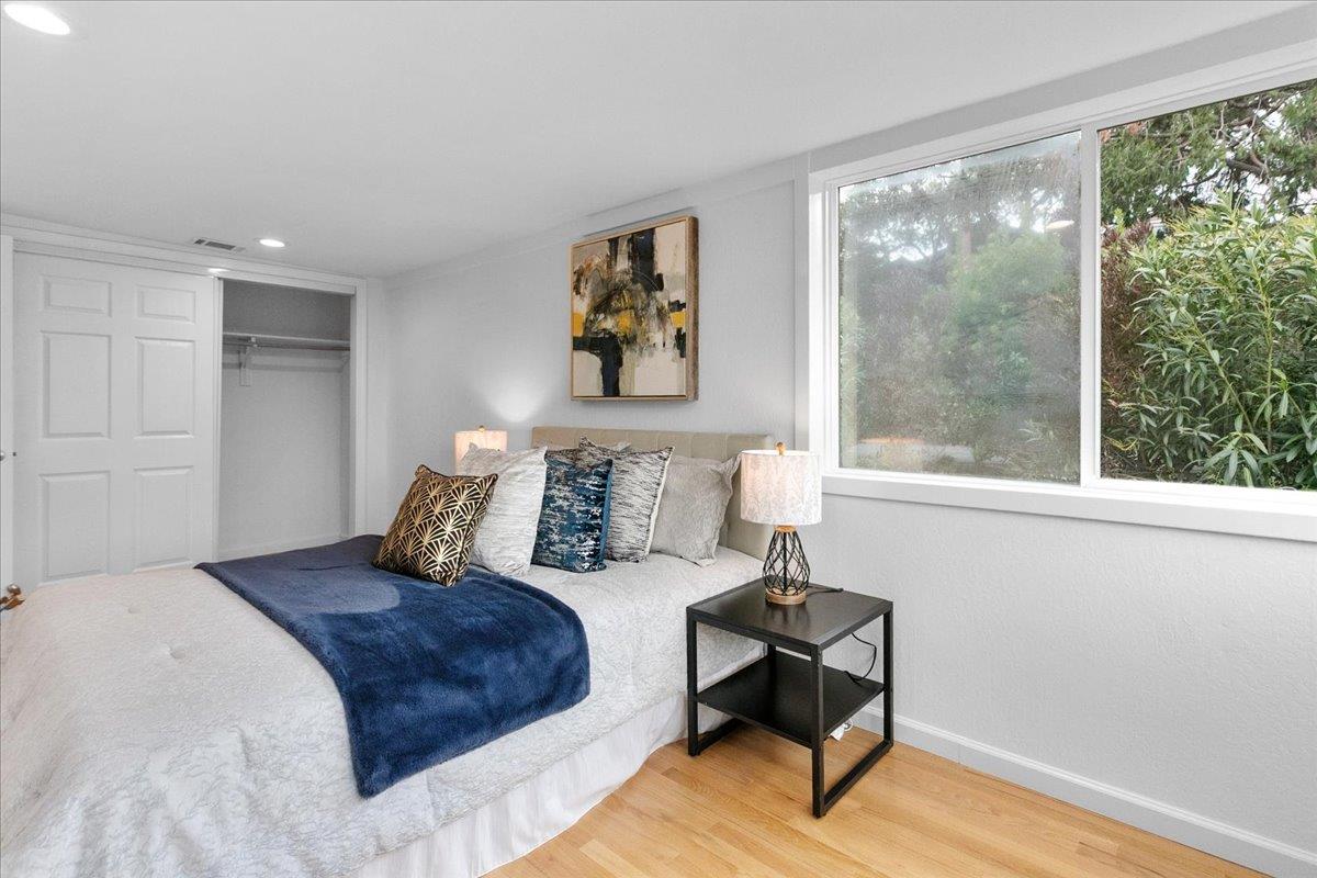 Detail Gallery Image 26 of 67 For 726 Hillcrest Dr, Redwood City,  CA 94062 - 4 Beds | 2/1 Baths