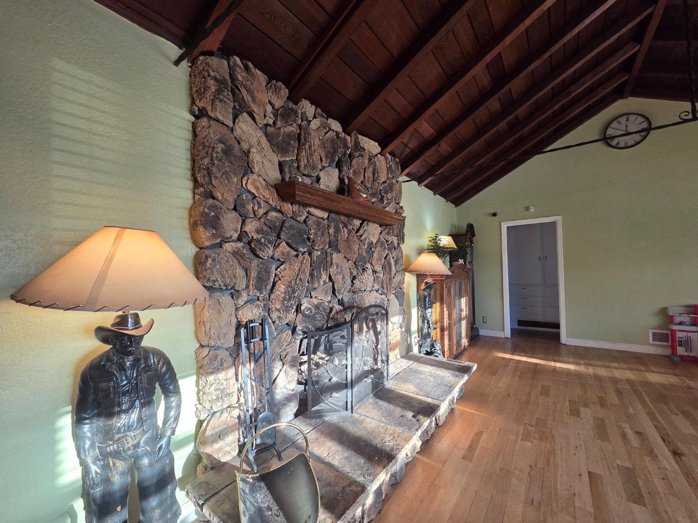 Detail Gallery Image 13 of 52 For 14200 Sycamore Ave, San Martin,  CA 95046 - 2 Beds | 1/1 Baths