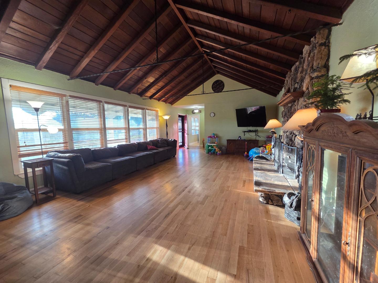 Detail Gallery Image 7 of 52 For 14200 Sycamore Ave, San Martin,  CA 95046 - 2 Beds | 1/1 Baths