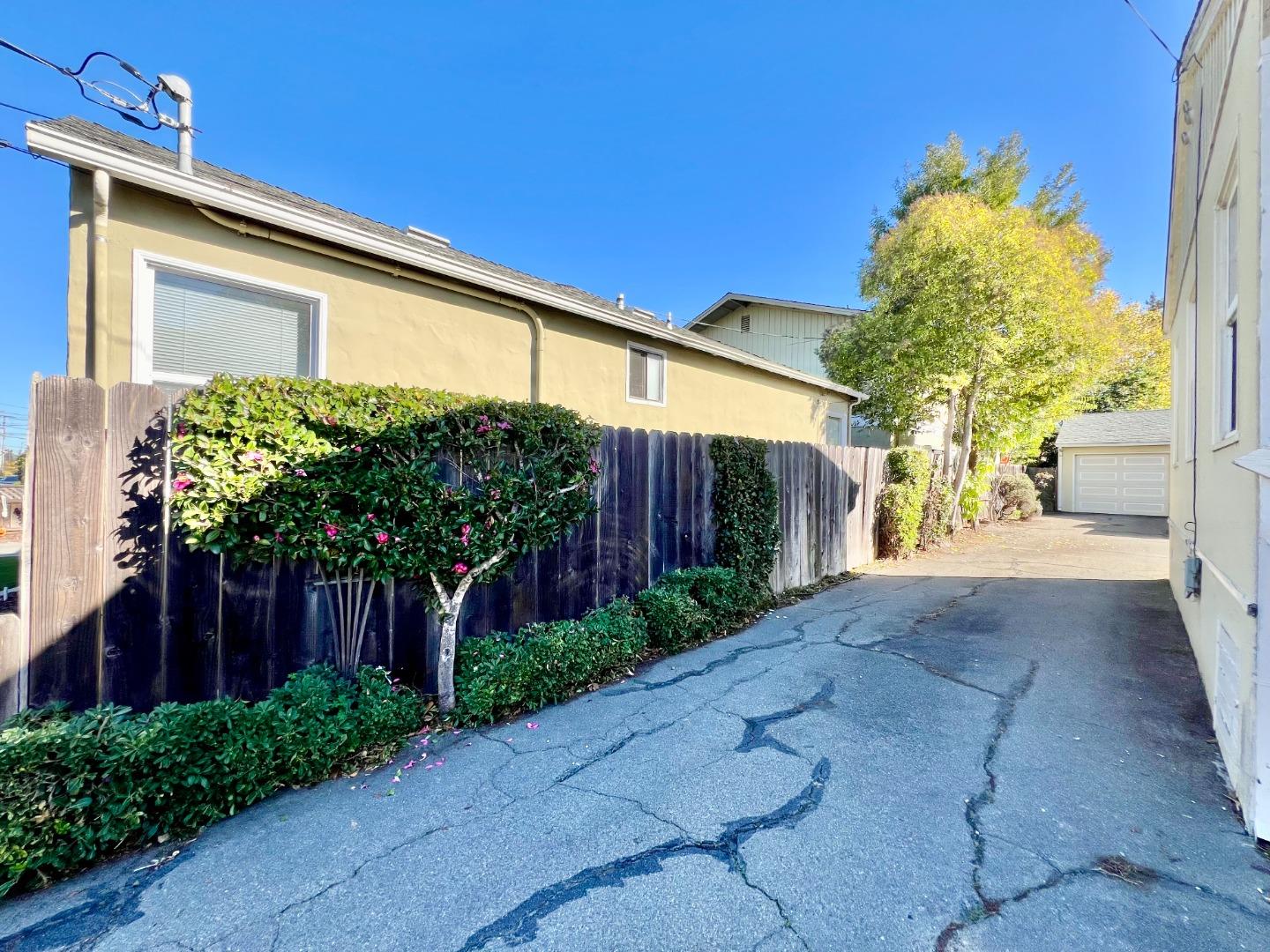 Detail Gallery Image 29 of 44 For 127 22nd Ave, San Mateo,  CA 94403 - 2 Beds | 1 Baths