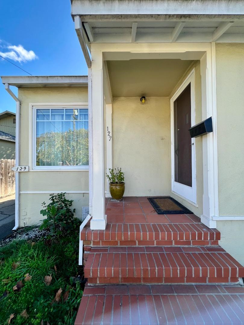 Detail Gallery Image 8 of 44 For 127 22nd Ave, San Mateo,  CA 94403 - 2 Beds | 1 Baths