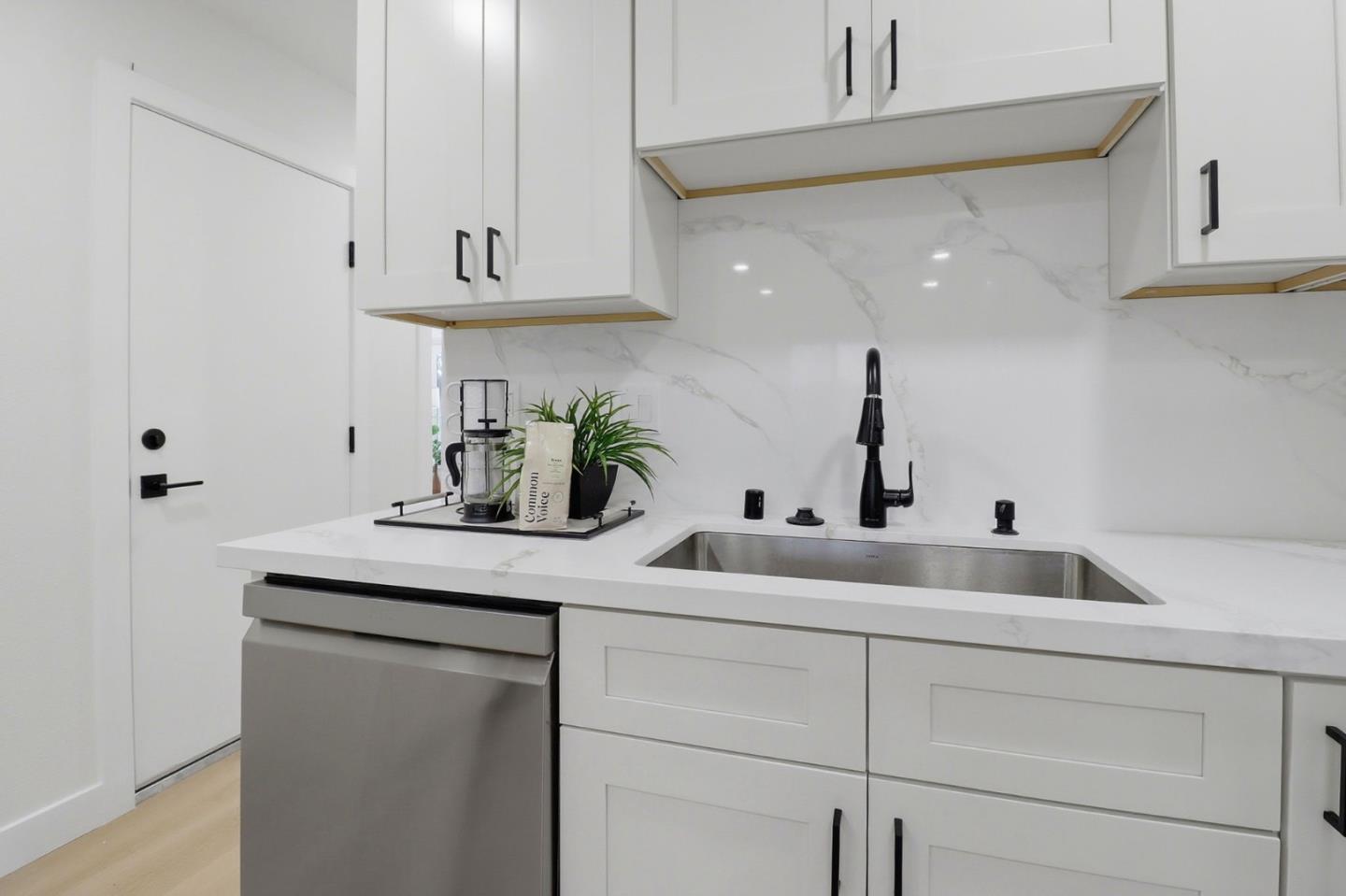 Detail Gallery Image 11 of 34 For 2676 Ophelia Ave, San Jose,  CA 95122 - 3 Beds | 2 Baths