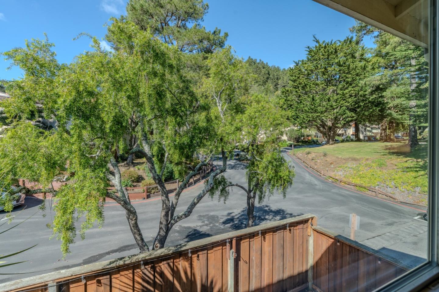 Detail Gallery Image 25 of 35 For 1039 Oddstad Blvd, Pacifica,  CA 94044 - 2 Beds | 1/1 Baths