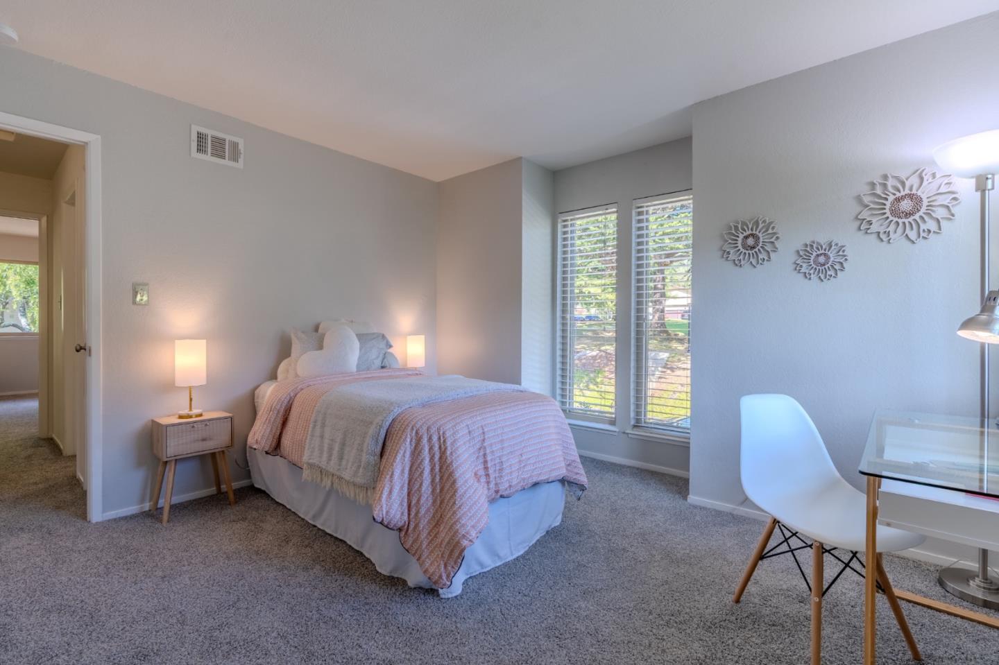 Detail Gallery Image 30 of 35 For 1039 Oddstad Blvd, Pacifica,  CA 94044 - 2 Beds | 1/1 Baths