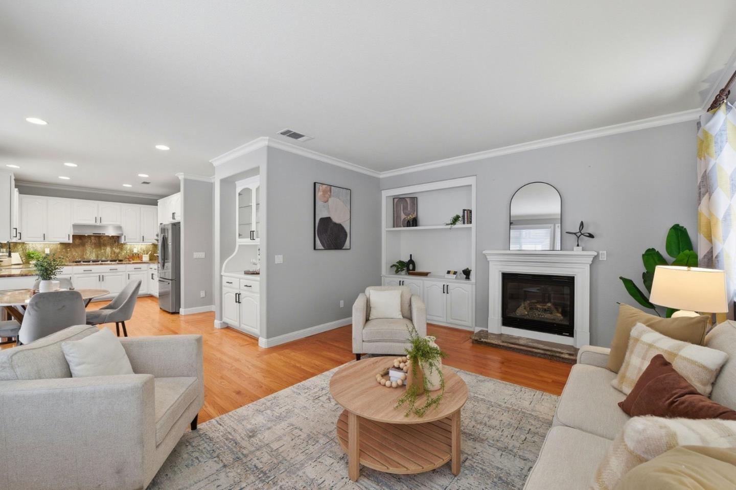 Detail Gallery Image 8 of 50 For 88 Donna Adelle Ct, San Jose,  CA 95127 - 4 Beds | 2/1 Baths