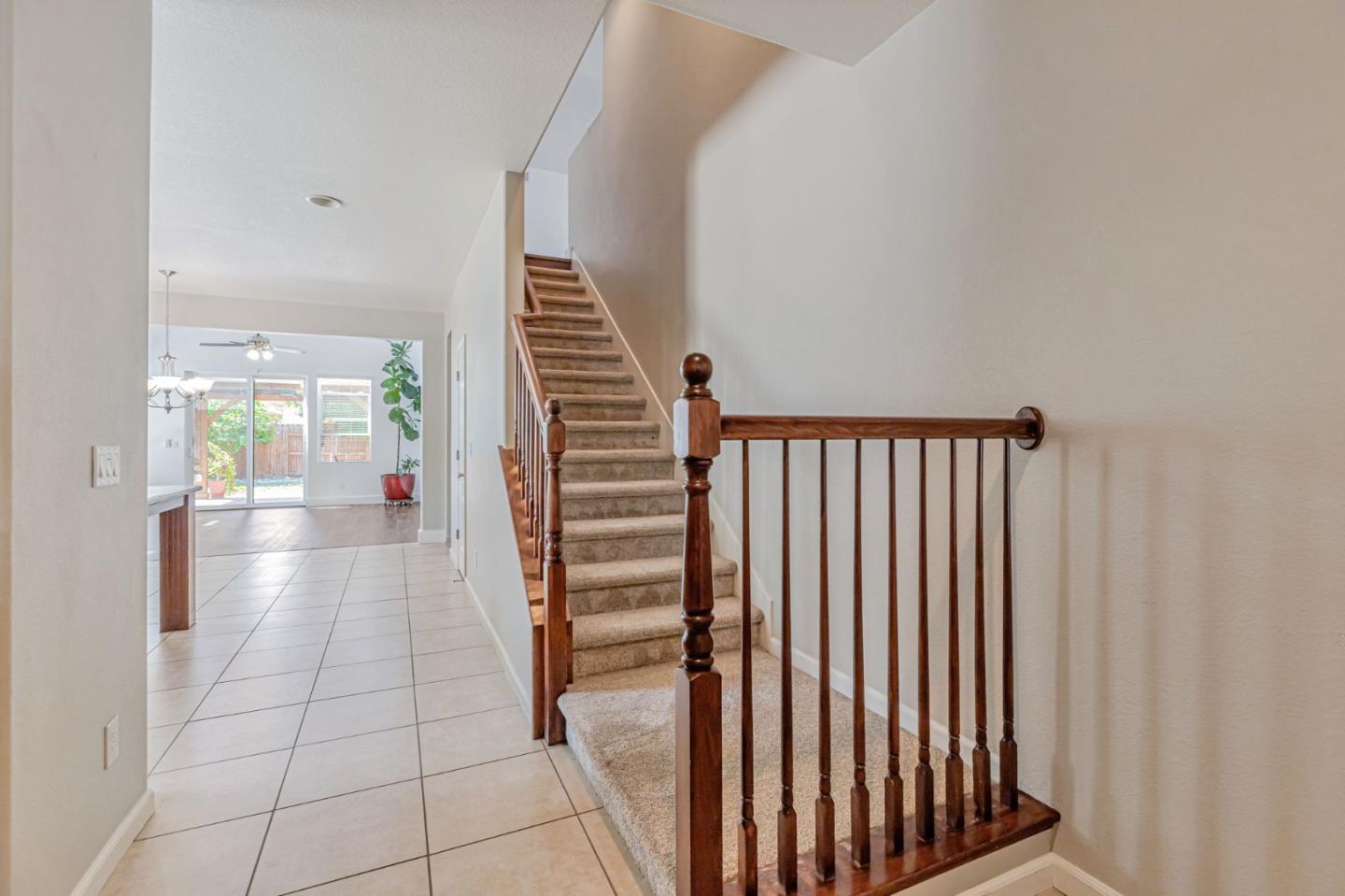 Detail Gallery Image 3 of 26 For 3760 Mirtoon Sea Ave, Sacramento,  CA 95834 - 4 Beds | 3 Baths