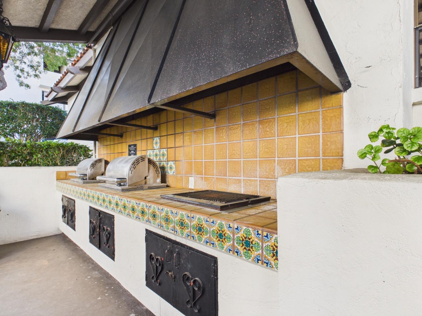 Detail Gallery Image 19 of 25 For 500 Glenwood #113,  Monterey,  CA 93940 - 1 Beds | 1 Baths