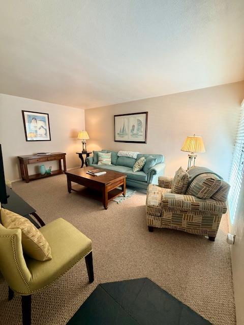 Detail Gallery Image 2 of 25 For 500 Glenwood #113,  Monterey,  CA 93940 - 1 Beds | 1 Baths