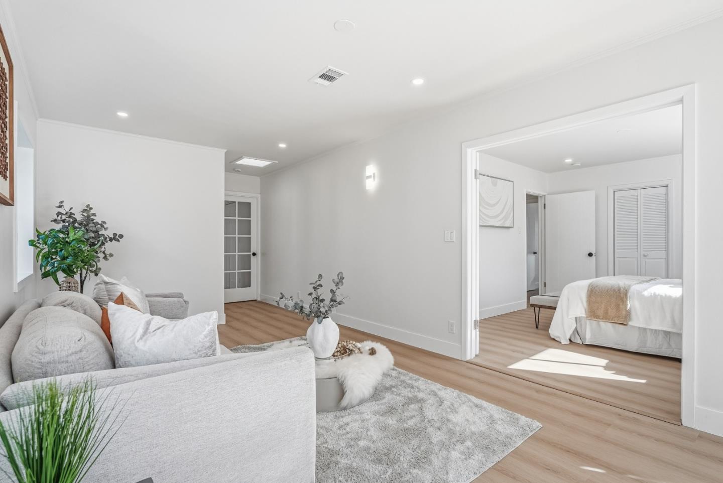 Detail Gallery Image 17 of 40 For 1220 Irwin St, Belmont,  CA 94002 - 3 Beds | 1/1 Baths