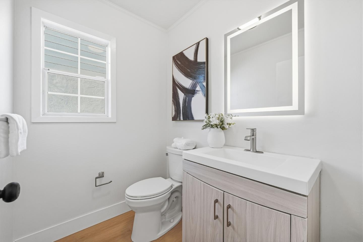 Detail Gallery Image 20 of 40 For 1220 Irwin St, Belmont,  CA 94002 - 3 Beds | 1/1 Baths