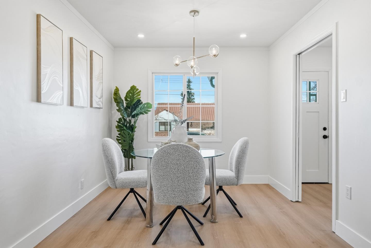 Detail Gallery Image 21 of 40 For 1220 Irwin St, Belmont,  CA 94002 - 3 Beds | 1/1 Baths