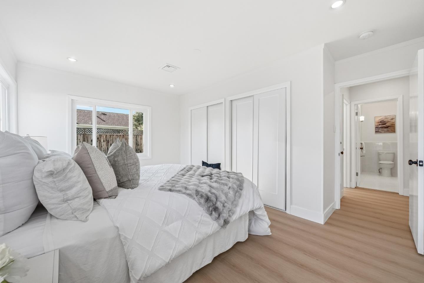 Detail Gallery Image 30 of 40 For 1220 Irwin St, Belmont,  CA 94002 - 3 Beds | 1/1 Baths