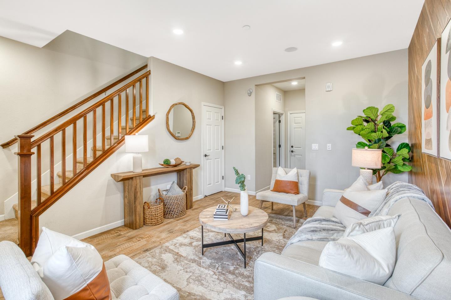 Detail Gallery Image 16 of 47 For 1365 Merry Loop, Milpitas,  CA 95035 - 3 Beds | 3/1 Baths