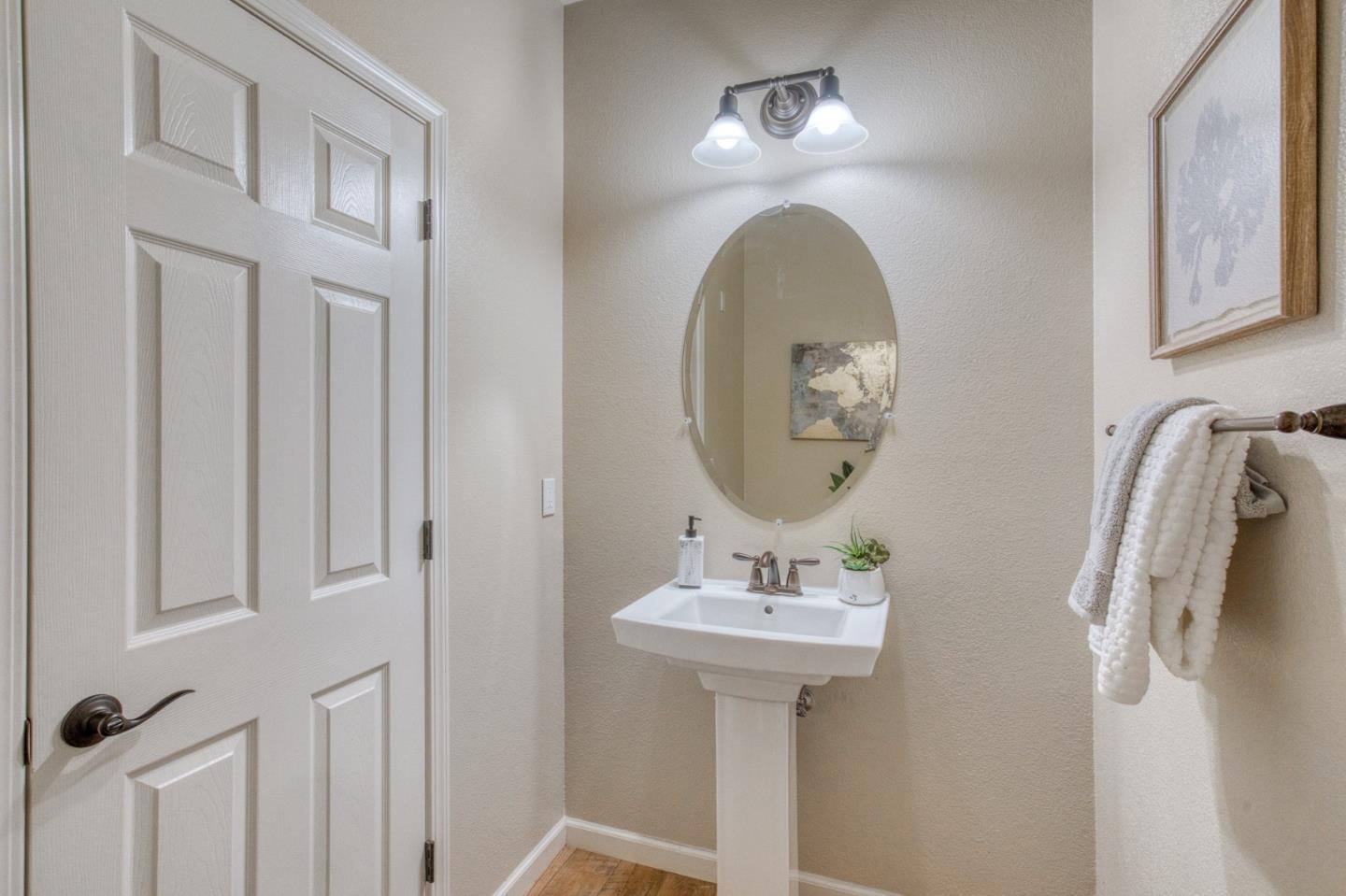 Detail Gallery Image 33 of 47 For 1365 Merry Loop, Milpitas,  CA 95035 - 3 Beds | 3/1 Baths